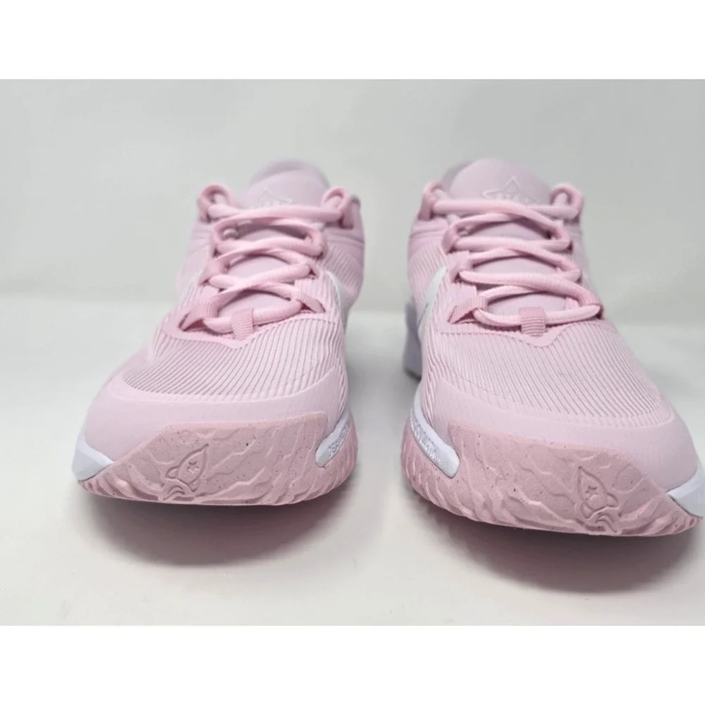 Nike Star Runner 4 NN (GS) Pink Foam/Summit White‎ Size 7 Youth/Women's 8.5--NWB
